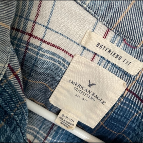 American Eagle Cropped Flannel - Picture 3 of 3